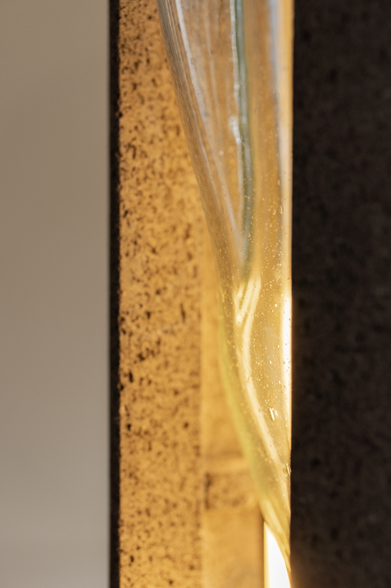 Vidrio soplado — material de OCUO Studio